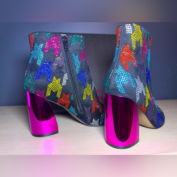 Betsy Johnson Bright and Sparkling Textured Flare Heeled Booties NIB - Picture 2 of 6